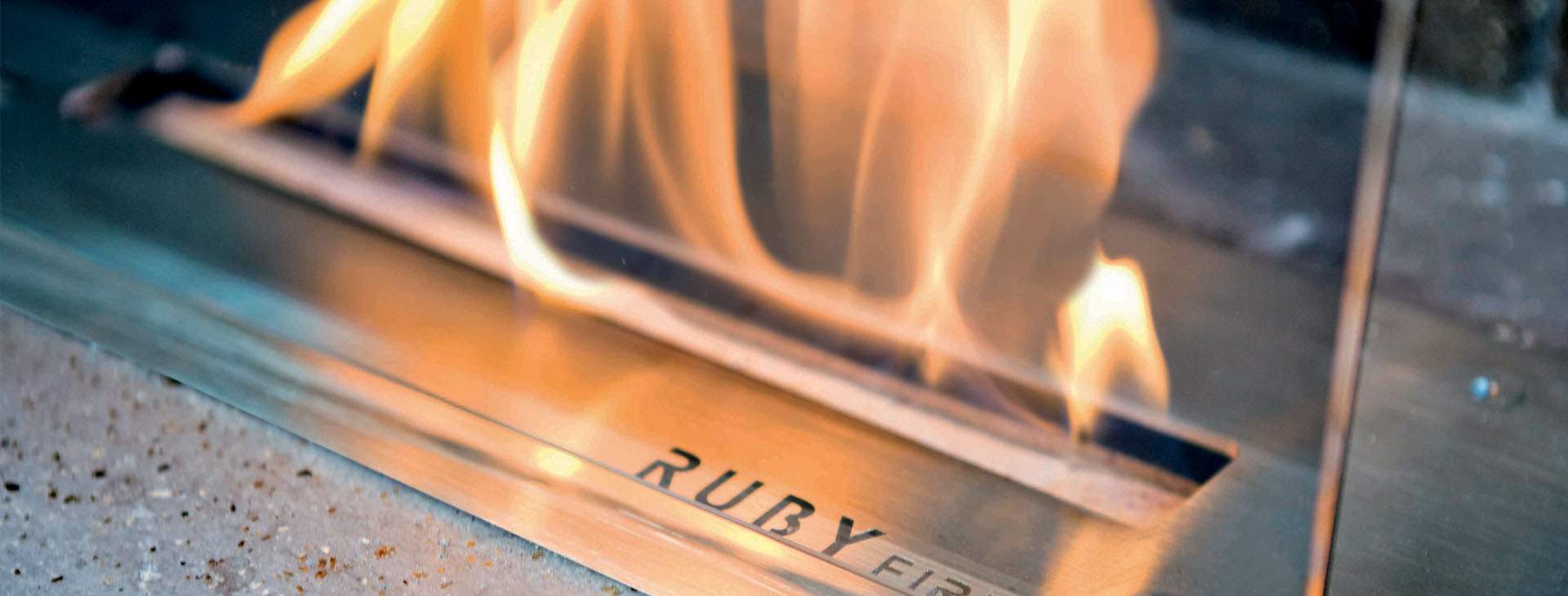 Bio bruciatori Xaralyn da inserire in un box metallico oppure in un camino pre esistente